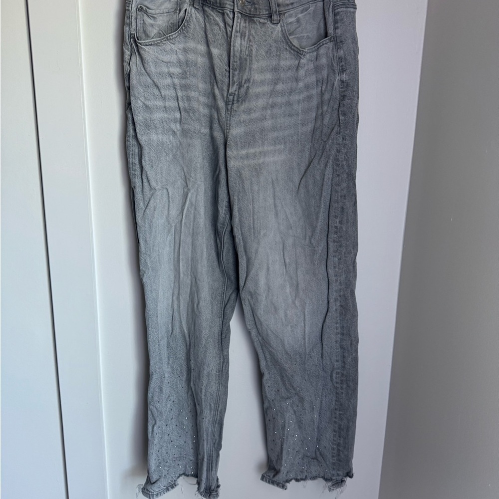American Eagle Outfitters Light Gray  Jeans with bedazzled details
